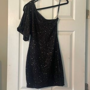 Black sequin bodycon one shoulder dress